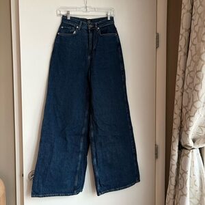 BDG Wide-Leg Dark Blue Jeans